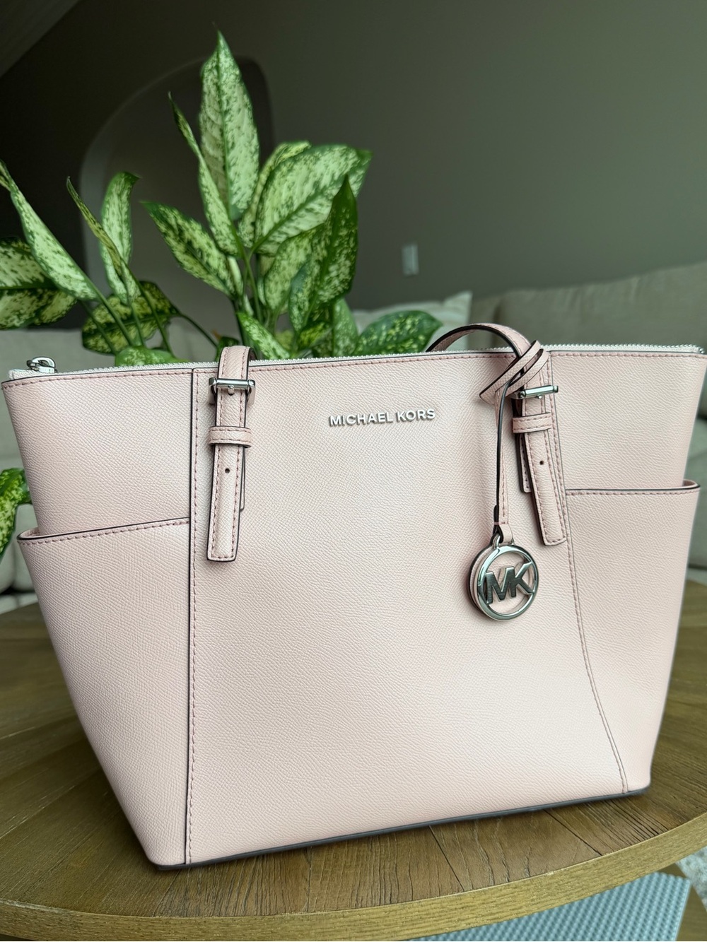 Michael Kors Charlotte large top-zip tote bag in powder blush